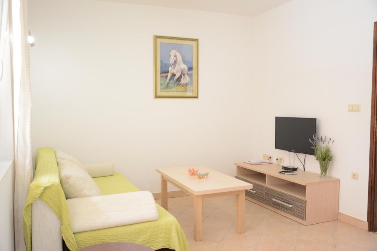 Apartments Marina Ražanac المظهر الخارجي الصورة