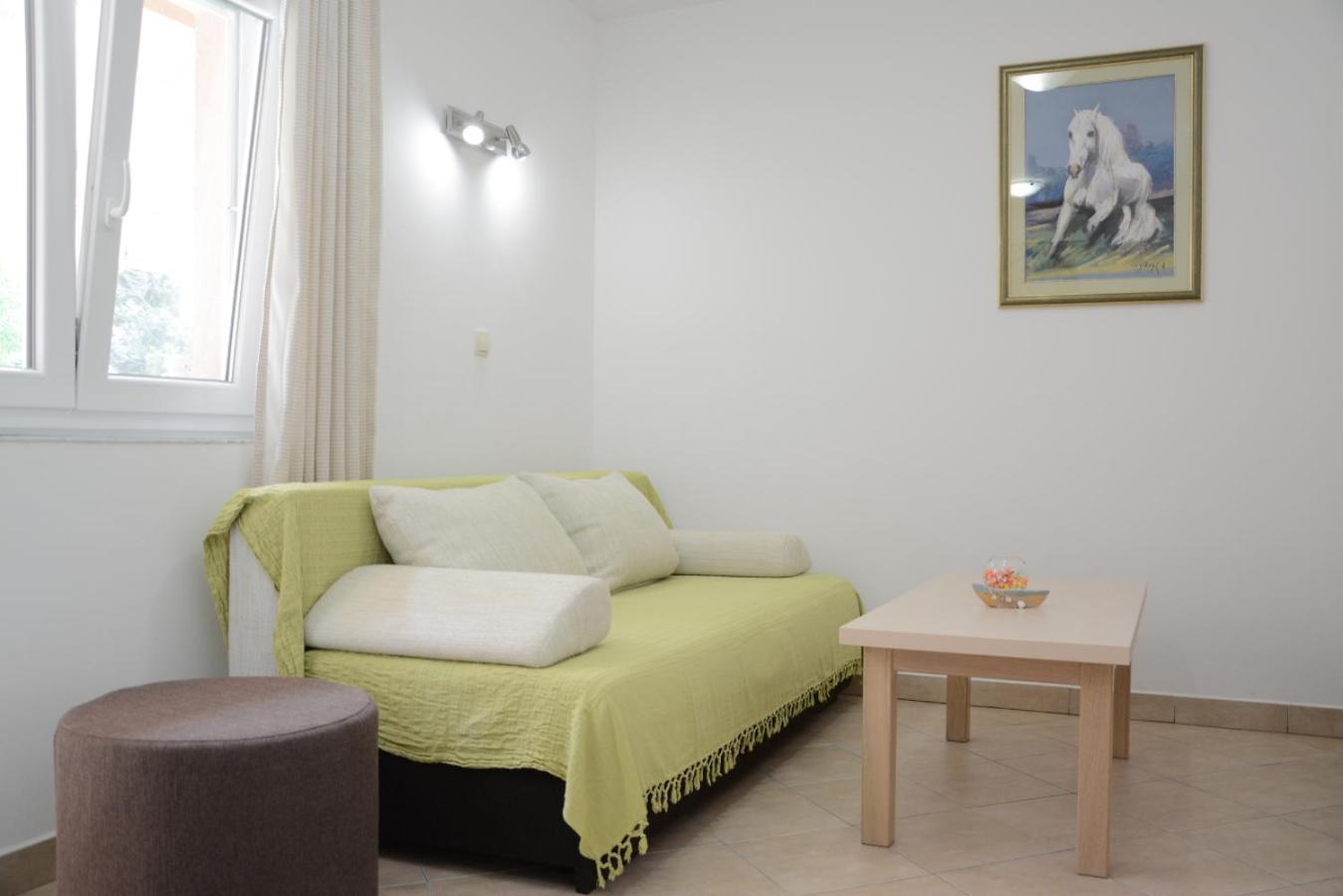 Apartments Marina Ražanac الغرفة الصورة